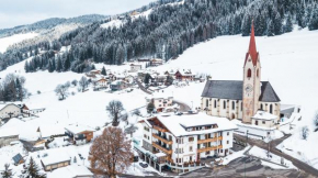 Hotel Kirchenwirt Dobbiaco